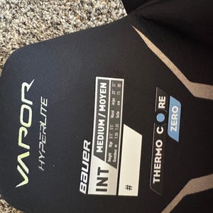 Intermediate Medium Bauer Vapor Hyperlite Hockey Pants (Used)