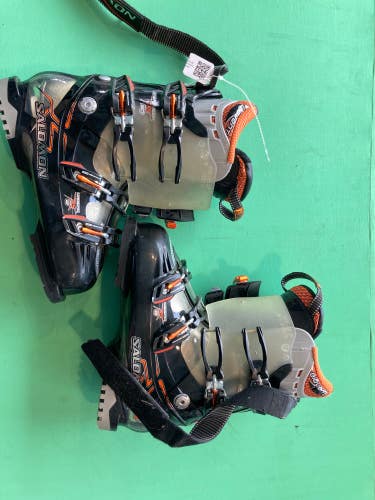 Men's Salomon All Mountain Ski Boots Soft Flex (Used)