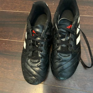 Black Unisex Size M 4.0 (W 5.0) Adidas Cleats (Used)