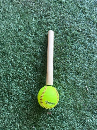 (Used)softball pitching trainer