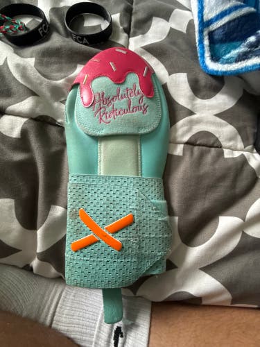 Blue Senior Sliding Mitt (Used)