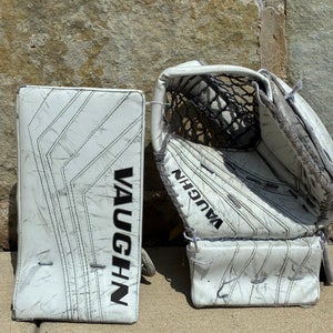 White Intermediate Vaughn SLR2 Goalie Gloves & Blockers Regular (Used)
