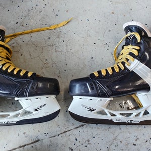 2025 CCM Tacks 652 Hockey Skates Wide Width 7.5 (Used)