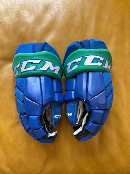CCM HG42 Gloves 14" Pro Stock (Used)