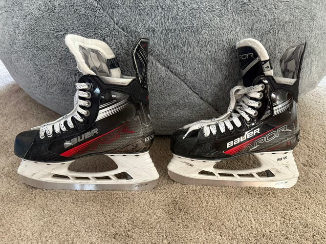 Bauer Vapor X3 Hockey Skates Regular Width 6 (Used)