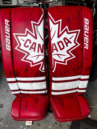 30" Bauer GSX Goalie Leg Pads (Used)