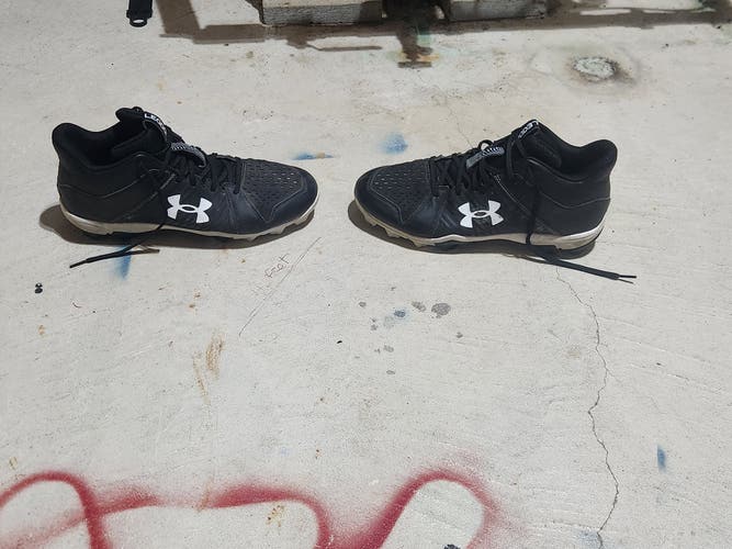 Men's Size M 11.5 (W 12.5) Under Armour Mid Top Molded Cleats (Used)