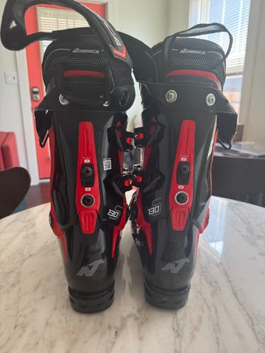 Men's Nordica All Mountain SpeedMachine 130S Ski Boots (Used)