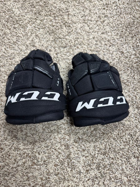 CCM Qlt Gloves 10" (Used)