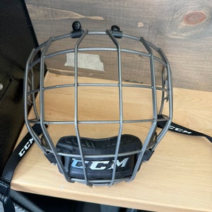 CCM FM680 Full Cage (like new)