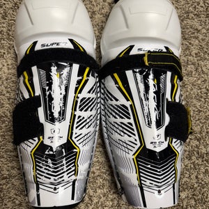 Youth CCM Tacks 10" Shin Pads (Used)