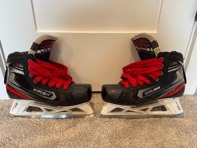 Bauer Vapor X2.9 Hockey Goalie Skates Extra Wide Width Size 4.5 (Used)