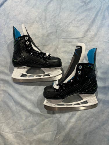Youth Bauer X-LP Hockey Skates Regular Width 12 (New)