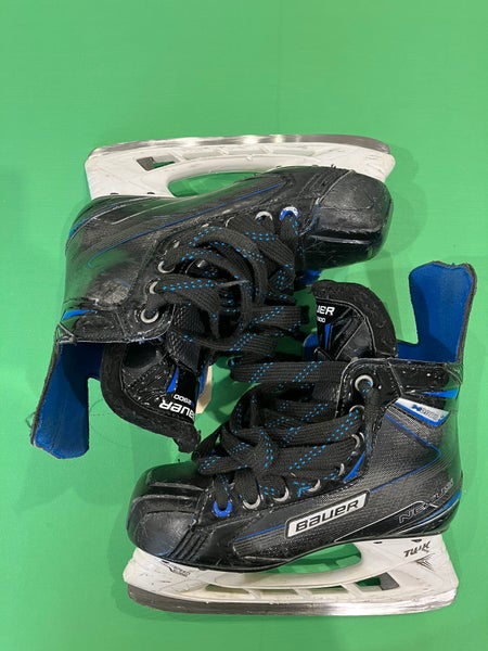 Bauer Nexus 2900 Hockey Skates Regular Width Size 4 (Used)