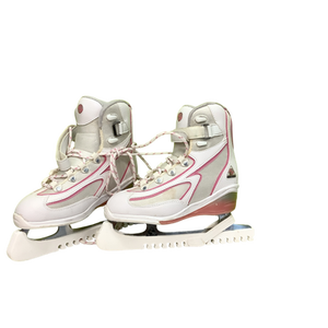 Used SOFTTEC Intermediate Hockey Skate White And White Intermediate 5.0 11686-S000045075