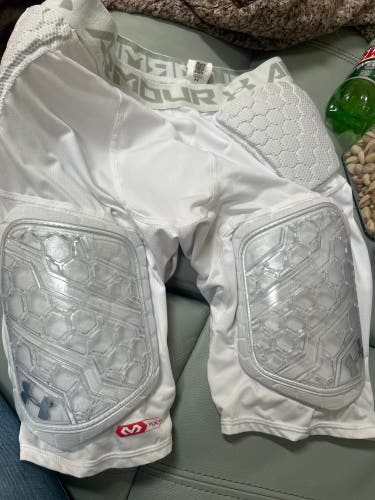 White XL Men's Under Armour Compression (Used)