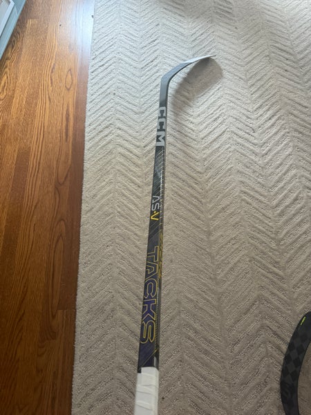 Senior CCM Tacks AS-V Left Hand Hockey Stick P29 (Used)
