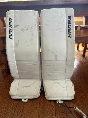 Large 2023 Bauer GSX Goalie Leg Pads (Used)