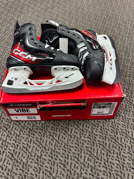 CCM Jetspeed Vibe Size 2 Regular Width Skates