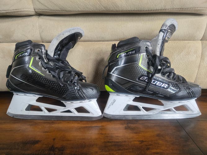 Bauer Elite Hockey Goalie Skates Size 6.5 (Used)