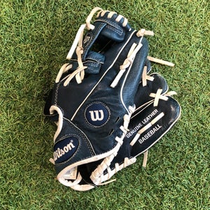 Wilson A450 RH Infield Baseball Glove 11" (Used)