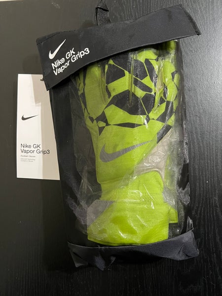 Nike Vapor Grip3 Goalkeeper Gloves Men's Size 10 Volt Black HQ0304-702