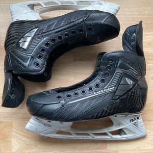 True Pro Custom Hockey Skates Regular Width 9.5