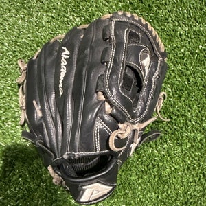 Black Akadema Prodigy (ATM92) RH Infield Baseball Glove 11.5" (Used)