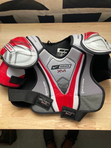 Nike Bauer Shoulder Pads Senior Large