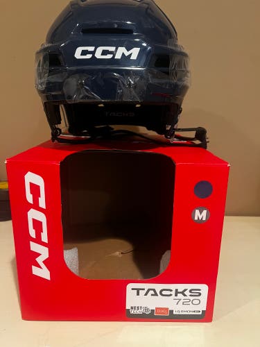 Medium CCM Tacks 720 Helmet (New)