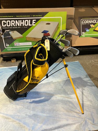 Junior Golden Bear Clubs (Full Set) Right Handed (Used)