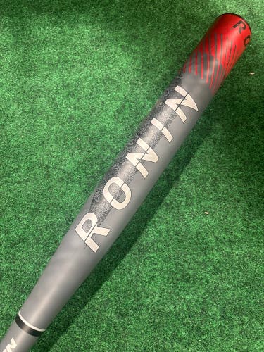 Gray 2017 Easton Ronin Composite Bat Composite 26 oz 34" (Used)