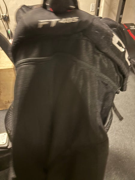 Men's Senior Small CCM Hockey Pants (Used)