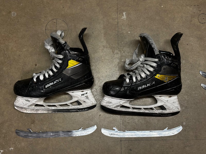 Bauer Supreme 3S Pro Hockey Skates Fit 2 Size 4