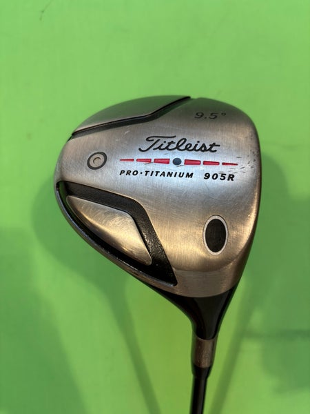 Men's Titleist 905 R Driver RH 9.5 Loft | Fujikara Speeder Stiff Shaft