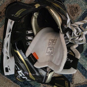 2024 CCM AS-V Pro Hockey Skates Wide Width Size 4.5 (New)