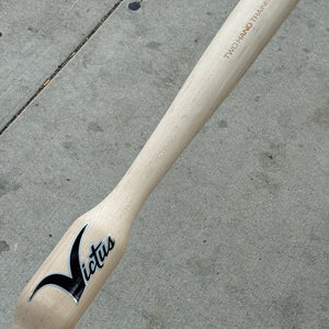 32" Victus Two Hand Trainer (Used)
