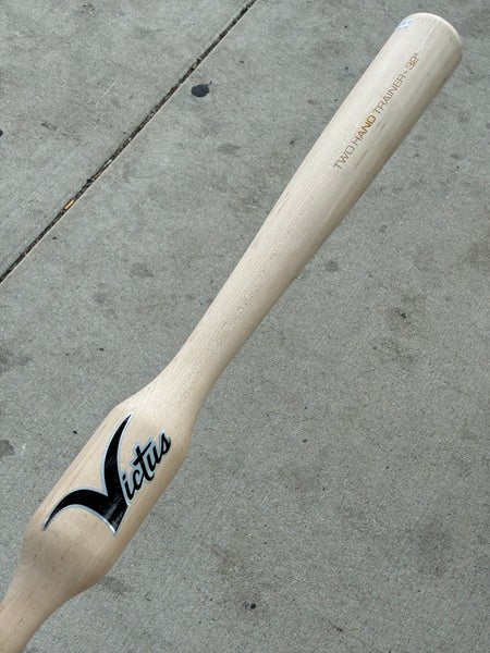 32" Victus Two Hand Trainer (Used)