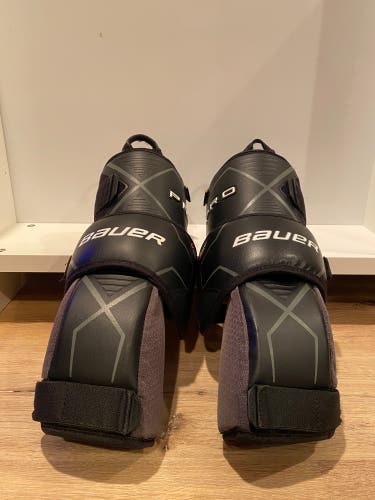 Bauer Pro Goalie Knee Guards