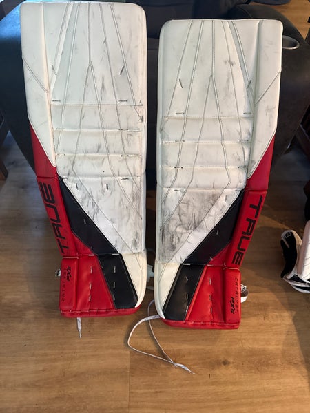 36" 2025 True px5 Goalie Leg Pads Pro Stock (Used)