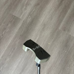 Void Right Handed Putter (New)