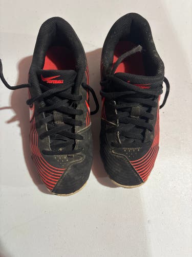 Red Kid's 1.5Y (Big Kids / Youth) Youth Nike FastFlex (Used)