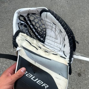 Bauer Hyperlite 2 glove