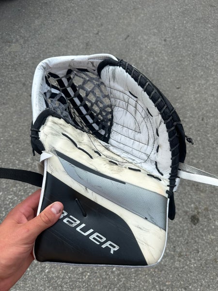 Bauer Hyperlite 2 glove