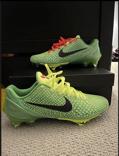 Men's Size M 11.5 (W 12.5) Nike (New)