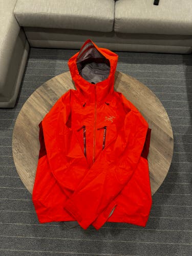 Like New Men's Large Arc'teryx Rush Jacket