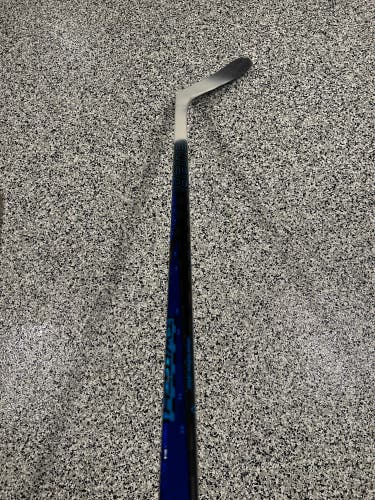 NEW 77 Flex P86 Custom Blue Senior Bauer Twitch Right Handed Hockey Stick P86 Pro Stock (New)