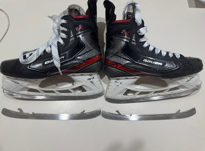 Bauer Vapor 2X Hockey Skates Regular Width Size 5 (Used)