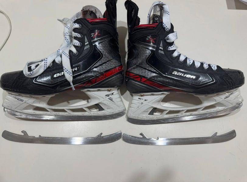 Bauer Vapor 2X Hockey Skates Regular Width Size 5 (Used)