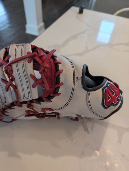 2025 44 Pro LH First Base Signature Series Baseball Glove 13" (Used)